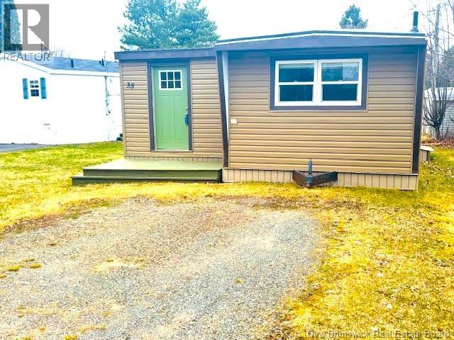 35 Kelly's Drive, Fredericton, New Brunswick  E3B 7R1 - Photo 2 - NB134326