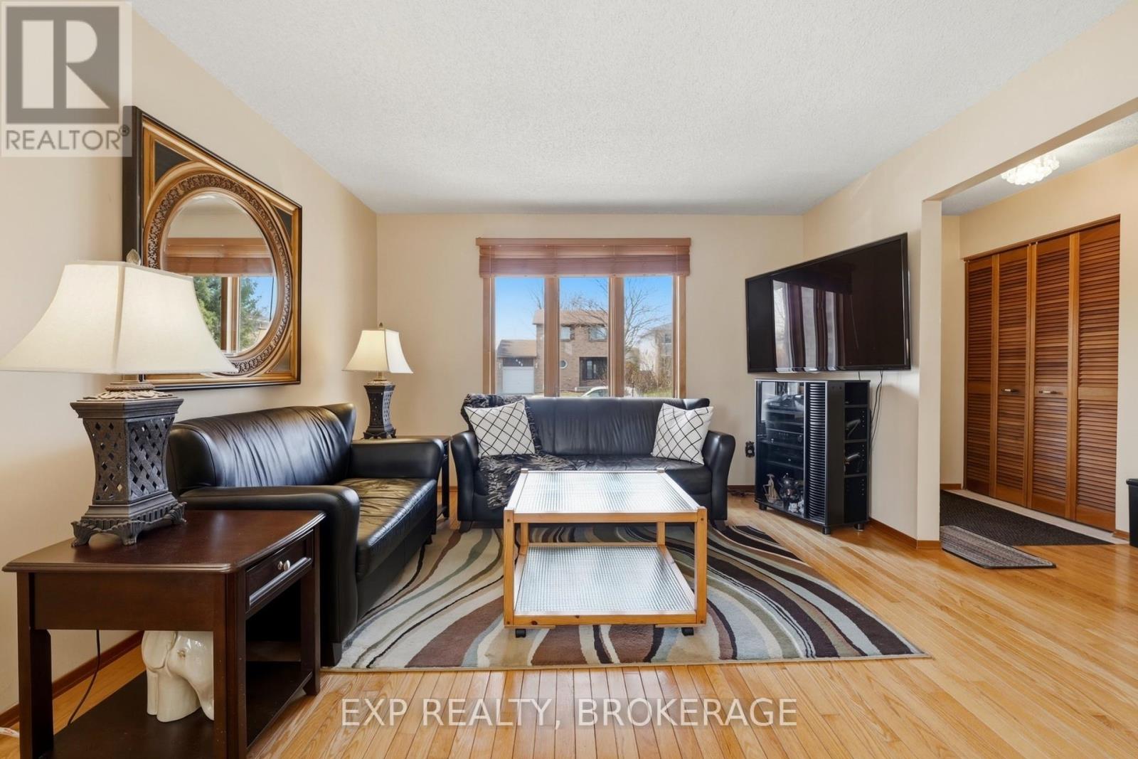 693 Cedarwood Drive, Kingston, Ontario  K7P 2H8 - Photo 5 - X13035020