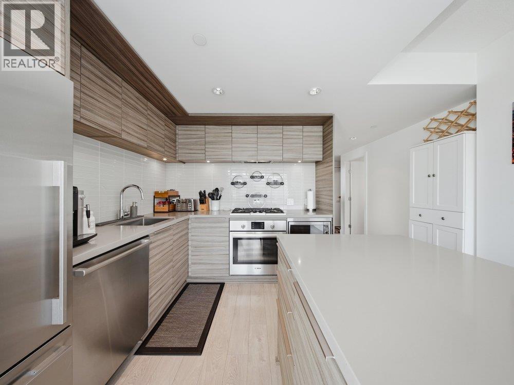 602 1550 Fern Street, North Vancouver, British Columbia  V7J 0A9 - Photo 8 - R3114829