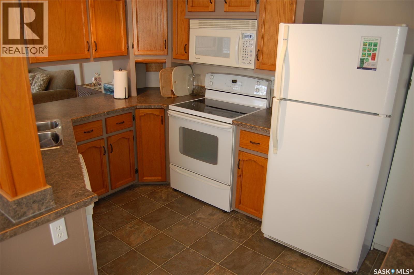 1821 Connaught Street, Regina, Saskatchewan  S4T 4T4 - Photo 11 - SK029433