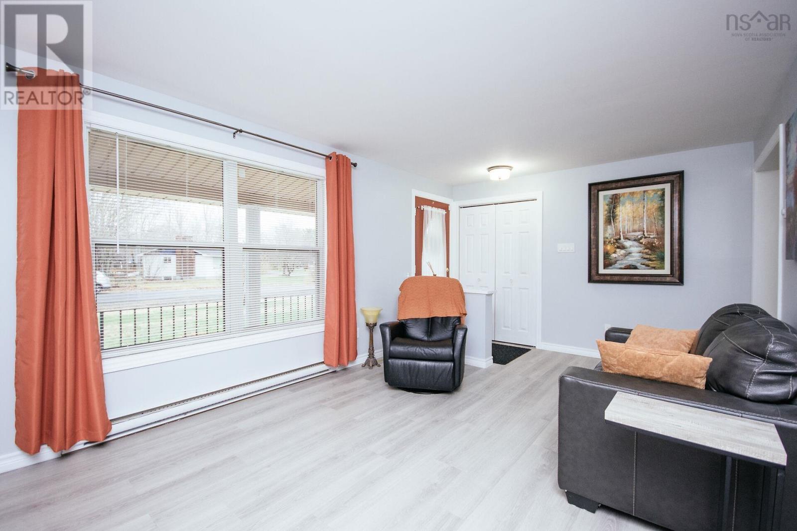 2810 Pinecrest Drive, Coldbrook, Nova Scotia  B4R 1B5 - Photo 14 - 202608231