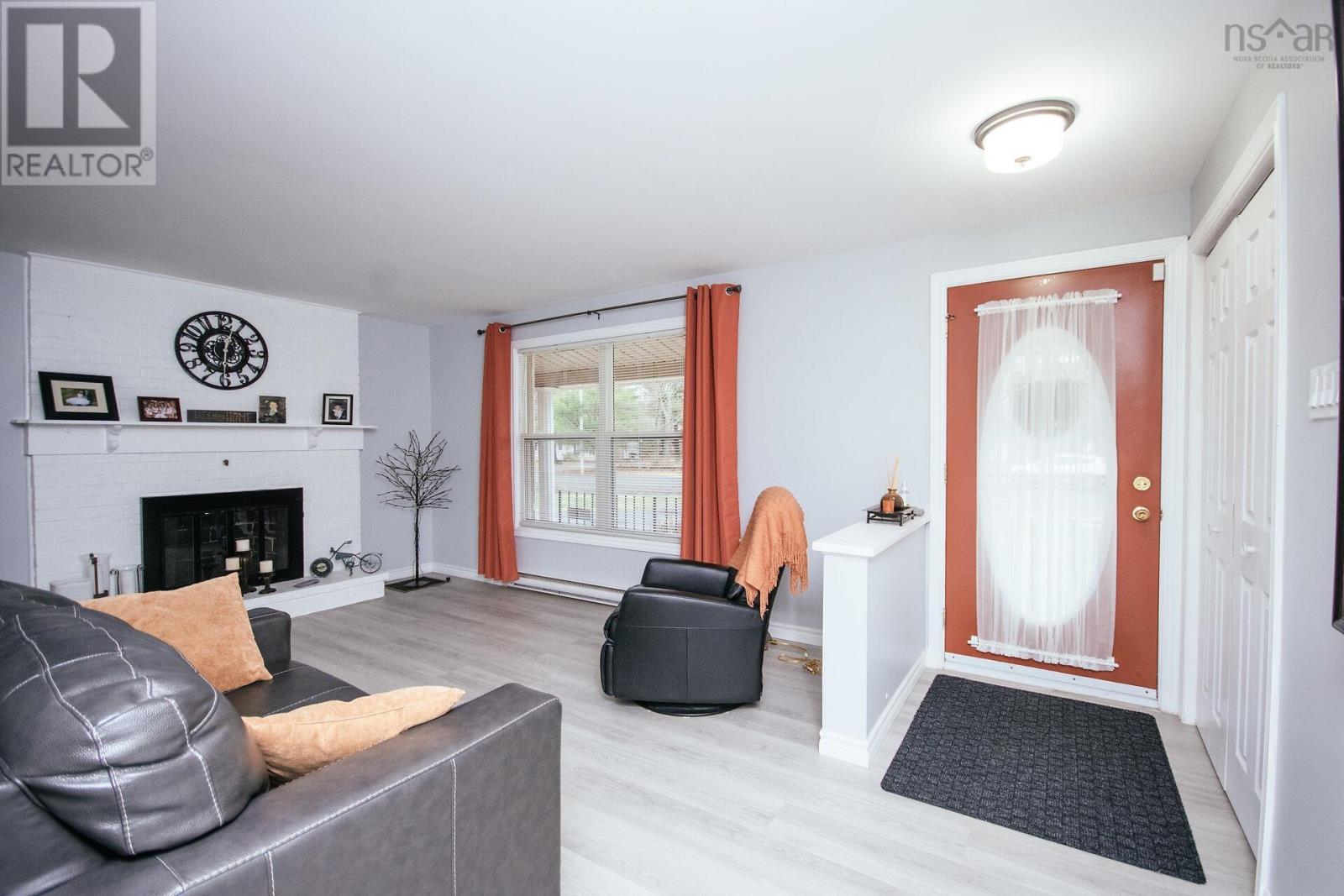 2810 Pinecrest Drive, Coldbrook, Nova Scotia  B4R 1B5 - Photo 13 - 202608231