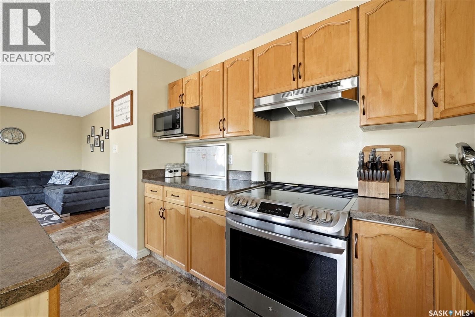 1614 Rousseau Crescent, Regina, Saskatchewan  S4X 4L8 - Photo 11 - SK033737