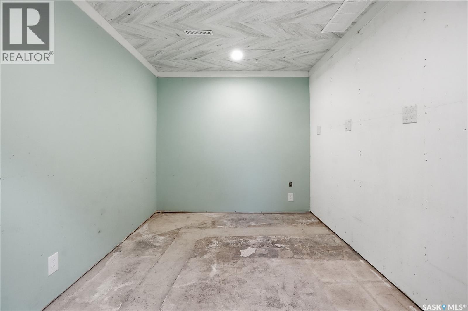 232 Queen Street, Milestone, Saskatchewan  S0G 3L0 - Photo 39 - SK033695