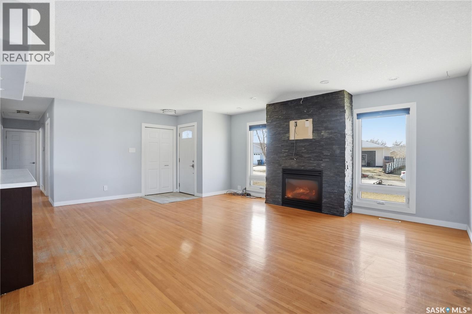 232 Queen Street, Milestone, Saskatchewan  S0G 3L0 - Photo 5 - SK033695