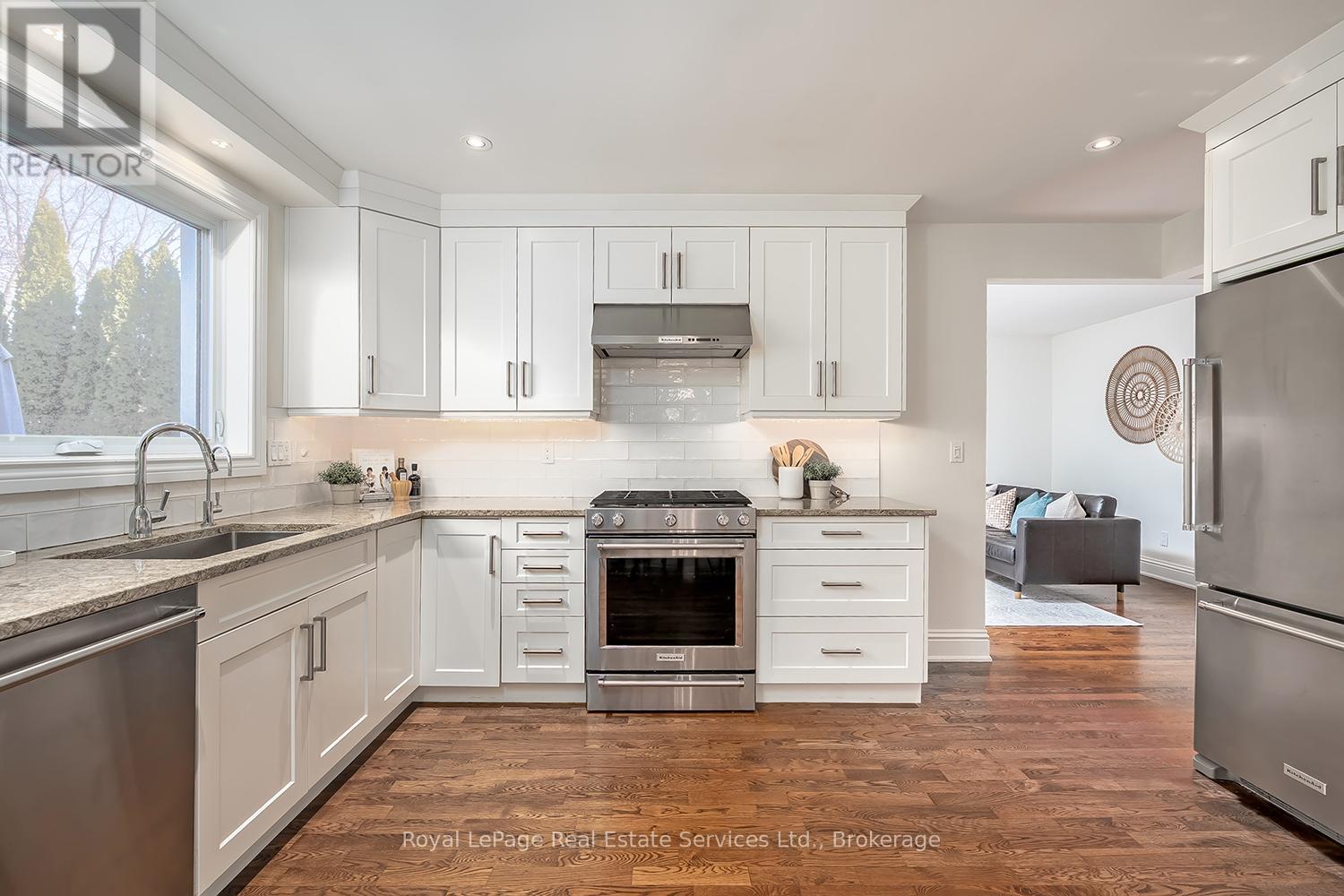 5193 Lakeshore Road, Burlington, Ontario  L7L 1C7 - Photo 18 - W13035250