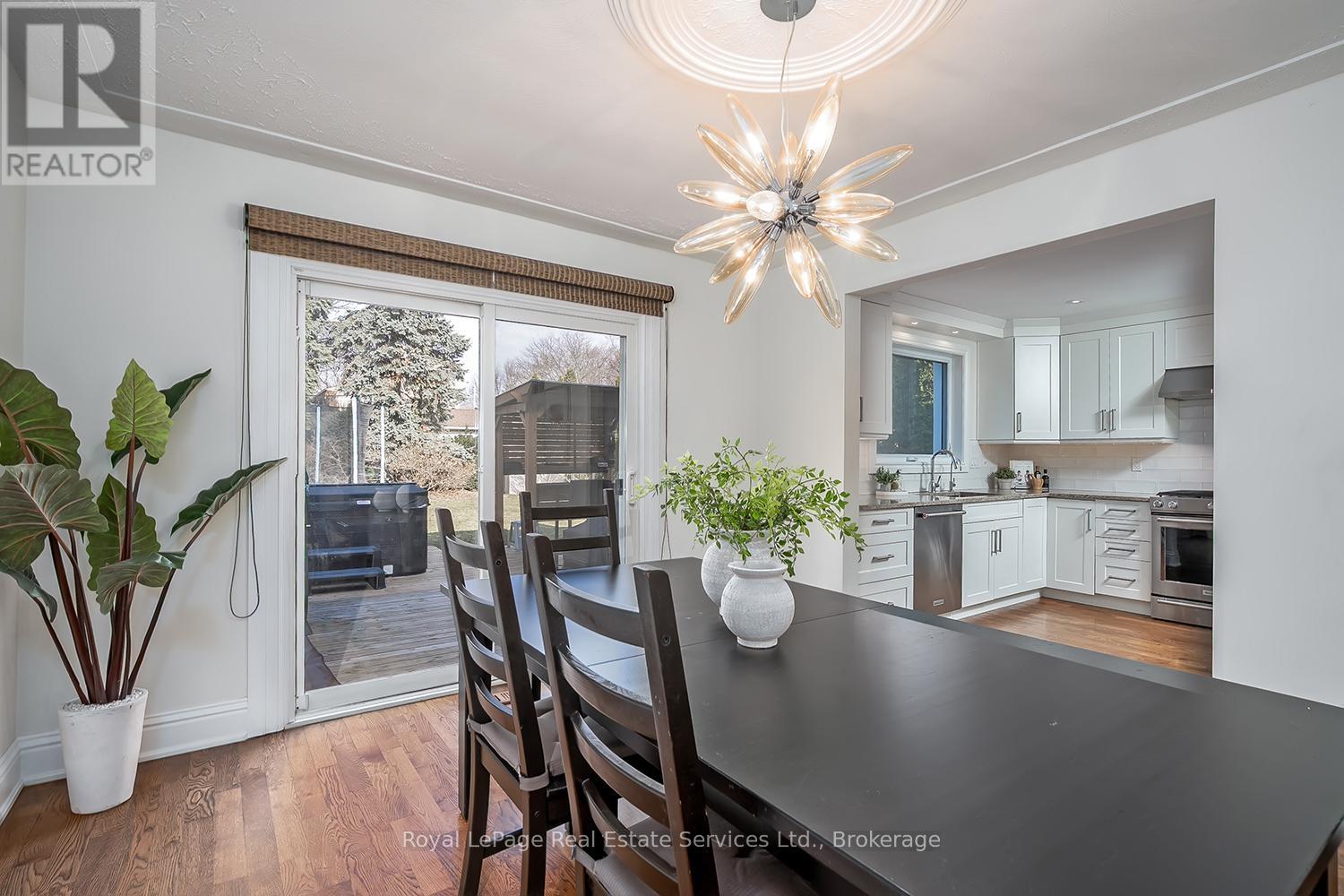 5193 Lakeshore Road, Burlington, Ontario  L7L 1C7 - Photo 13 - W13035250