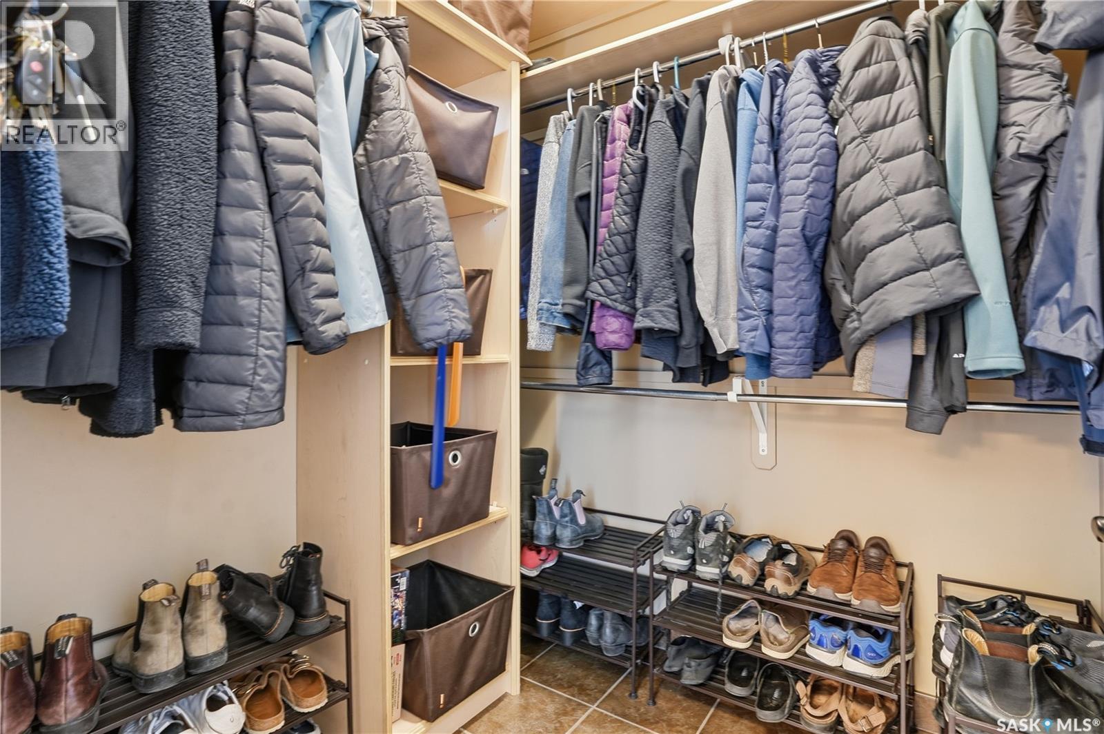 4150 Goldfinch Way, Regina, Saskatchewan  S4V 1N1 - Photo 6 - SK033553