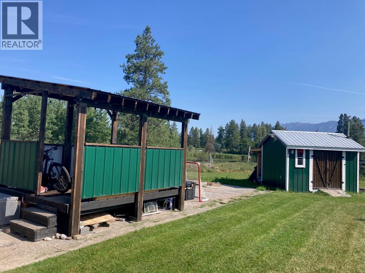 5469 Riverview Frontage Road, Ta Ta Creek, British Columbia  V0B 2H0 - Photo 29 - 10380324