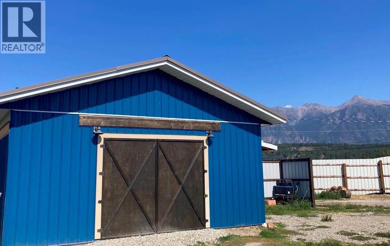 5469 Riverview Frontage Road, Ta Ta Creek, British Columbia  V0B 2H0 - Photo 22 - 10380324