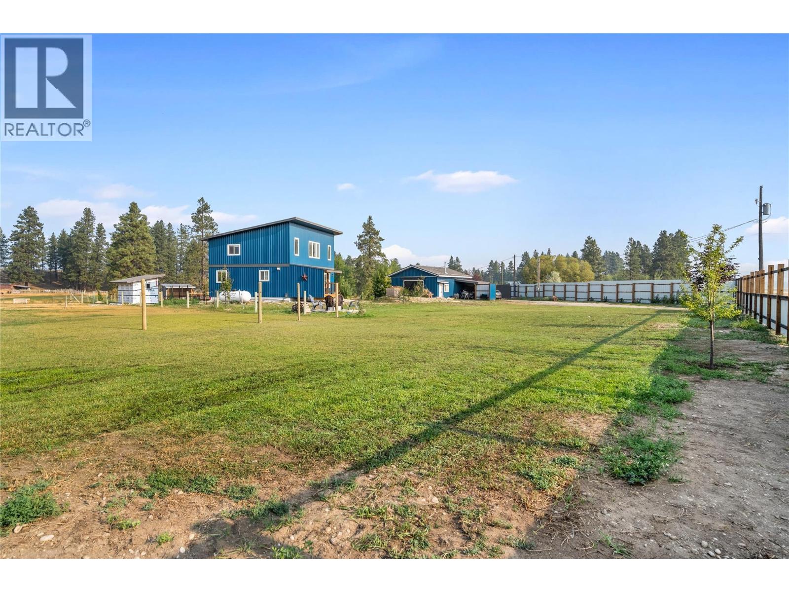 5469 Riverview Frontage Road, Ta Ta Creek, British Columbia  V0B 2H0 - Photo 19 - 10380324