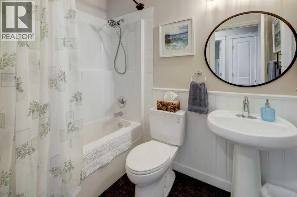 2033 Sagewood Point SW, Airdrie, Alberta  T4b 3P1 - Photo 23 - A2293088