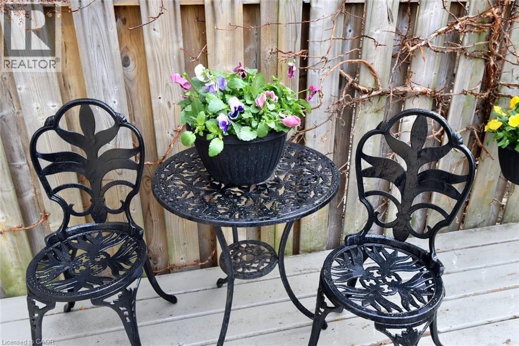 100 Newcombe Road, Dundas, Ontario  L9H 0A6 - Photo 30 - 40818228