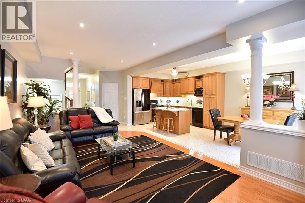 100 Newcombe Road, Dundas, Ontario  L9H 0A6 - Photo 12 - 40818228