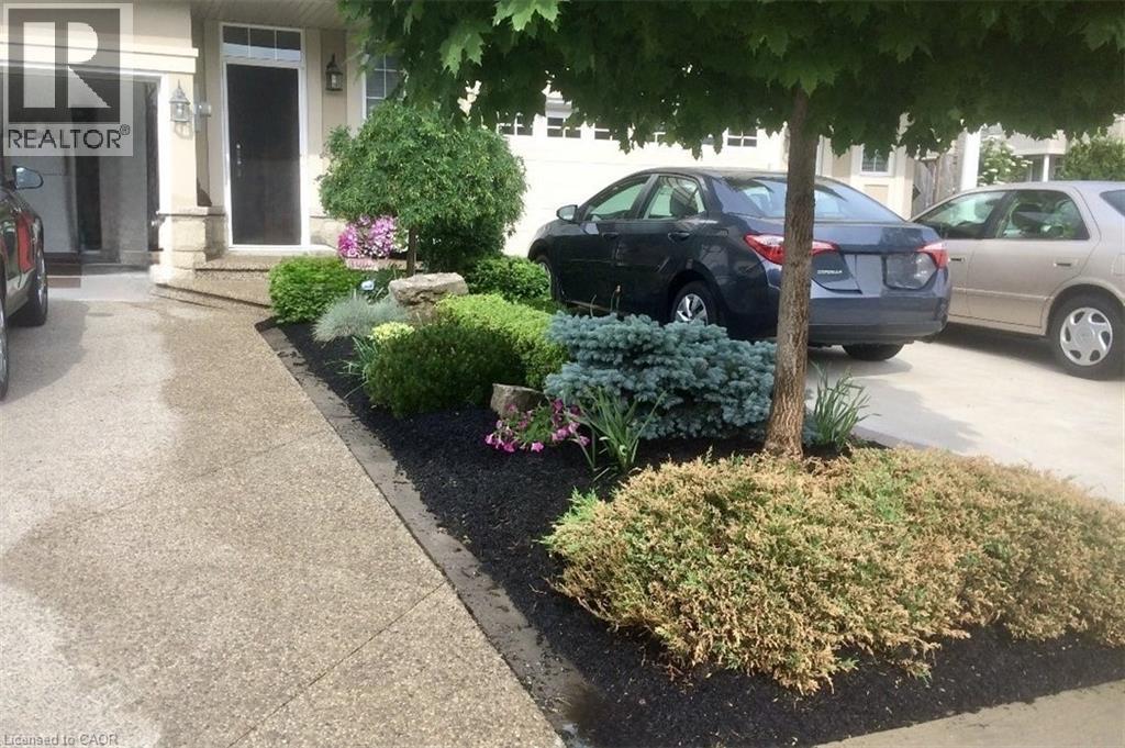 100 Newcombe Road, Dundas, Ontario  L9H 0A6 - Photo 3 - 40818228