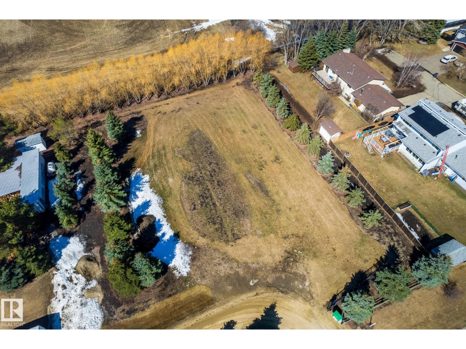 2B Discovery AV, rural sturgeon county, Alberta