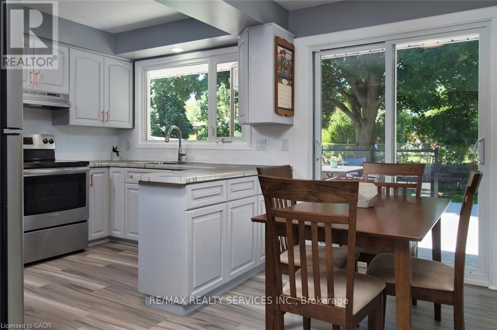 115 Uplands Drive, Kitchener, Ontario  N2M 4X3 - Photo 9 - X13020982