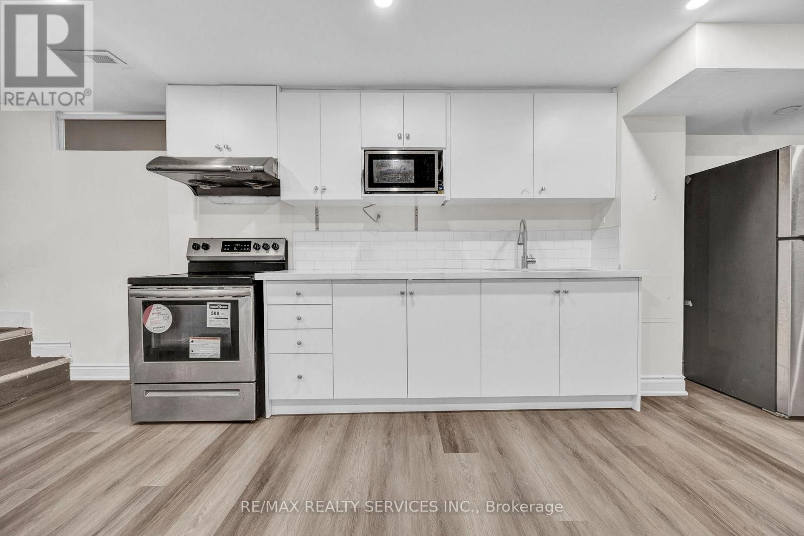 115 Uplands Drive, Kitchener, Ontario  N2M 4X3 - Photo 19 - X13020982