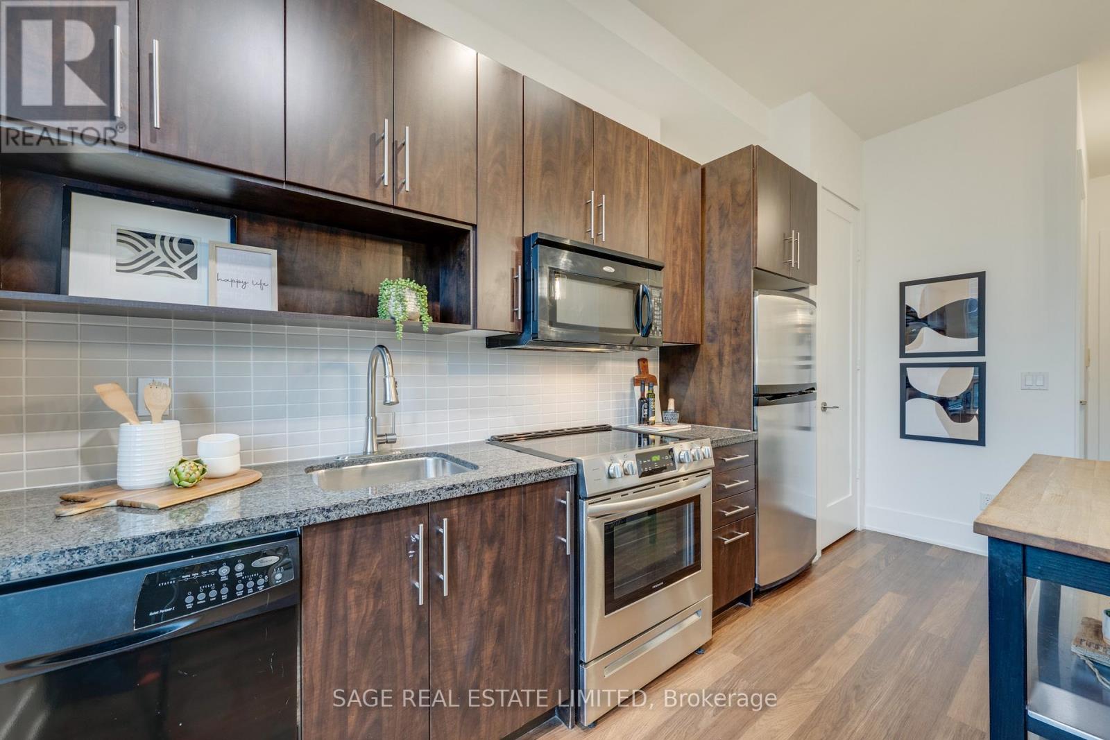 411 - 120 Homewood Avenue, Toronto, Ontario  M4Y 2J3 - Photo 11 - C13034994