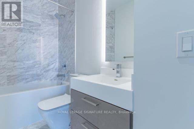 5606 - 1 Yorkville Avenue, Toronto, Ontario  M4W 0B1 - Photo 21 - C13035006