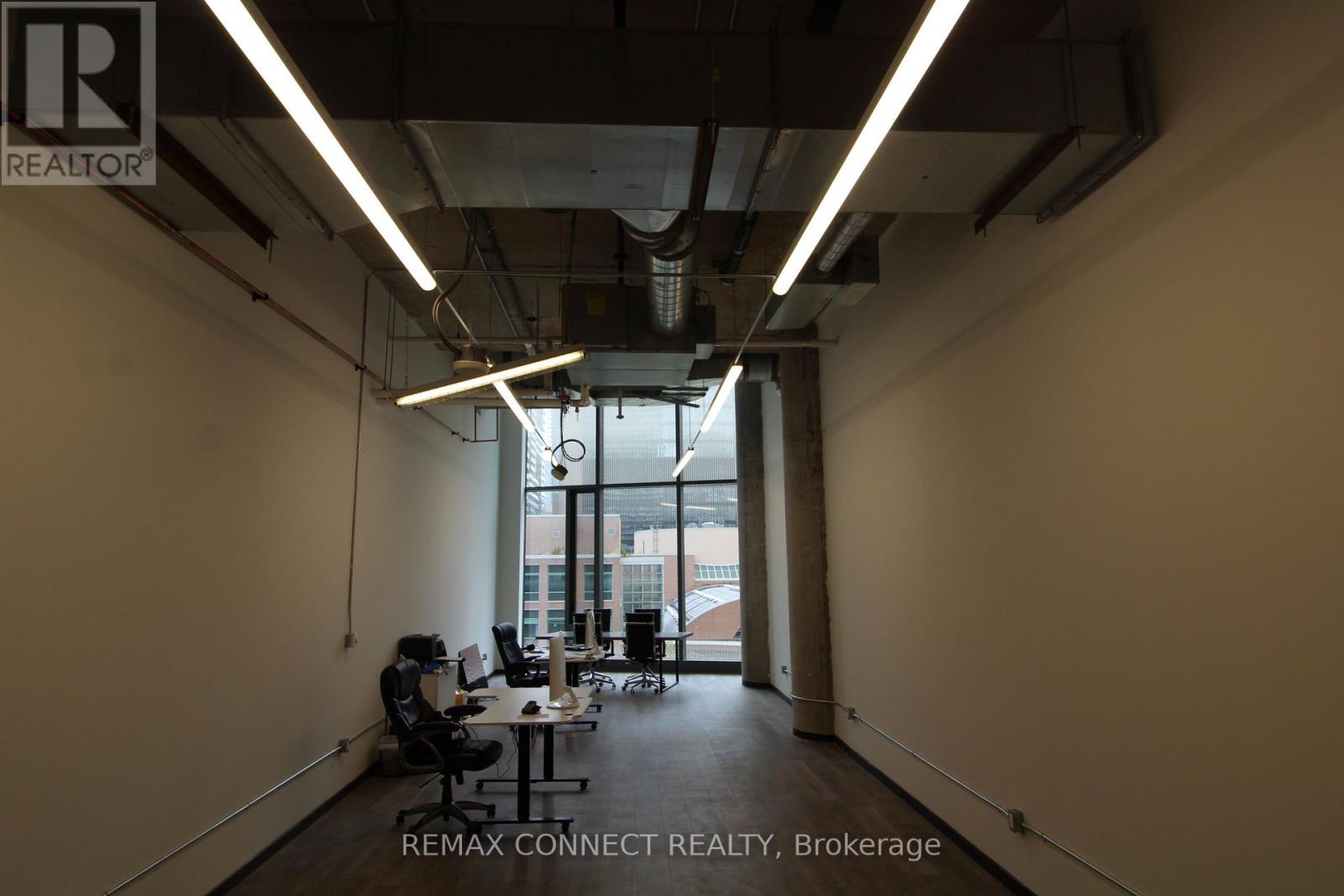 # 324 - 15 Wellesley Street W, Toronto, Ontario  M4Y 1E8 - Photo 2 - C13035230