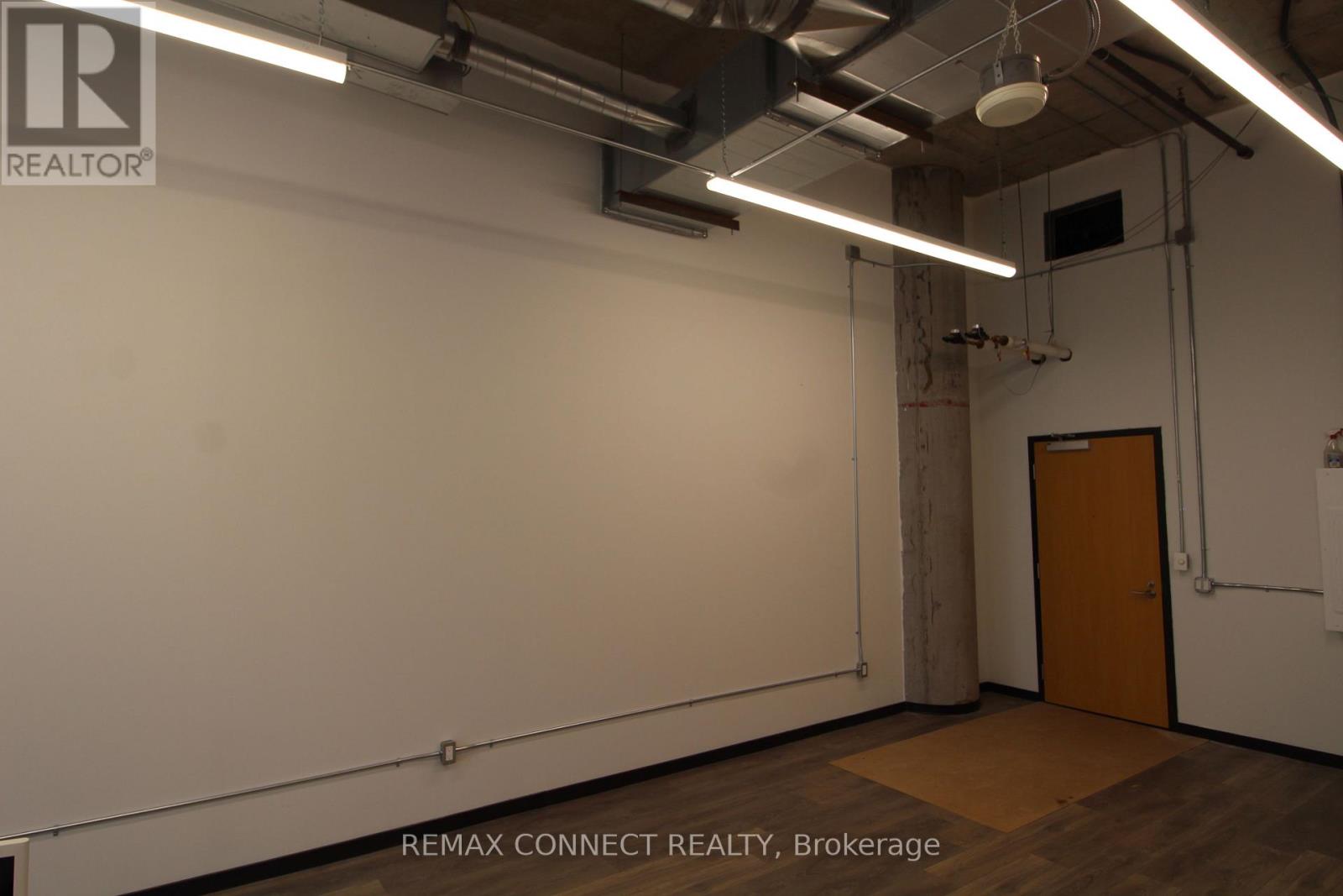 # 324 - 15 Wellesley Street W, Toronto, Ontario  M4Y 1E8 - Photo 5 - C13035230