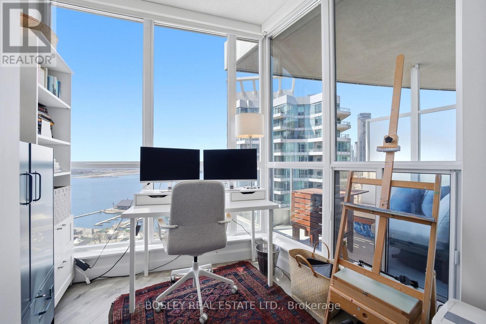 2011 - 218 Queens Quay W, Toronto, Ontario  M5J 2Y6 - Photo 10 - C13035366