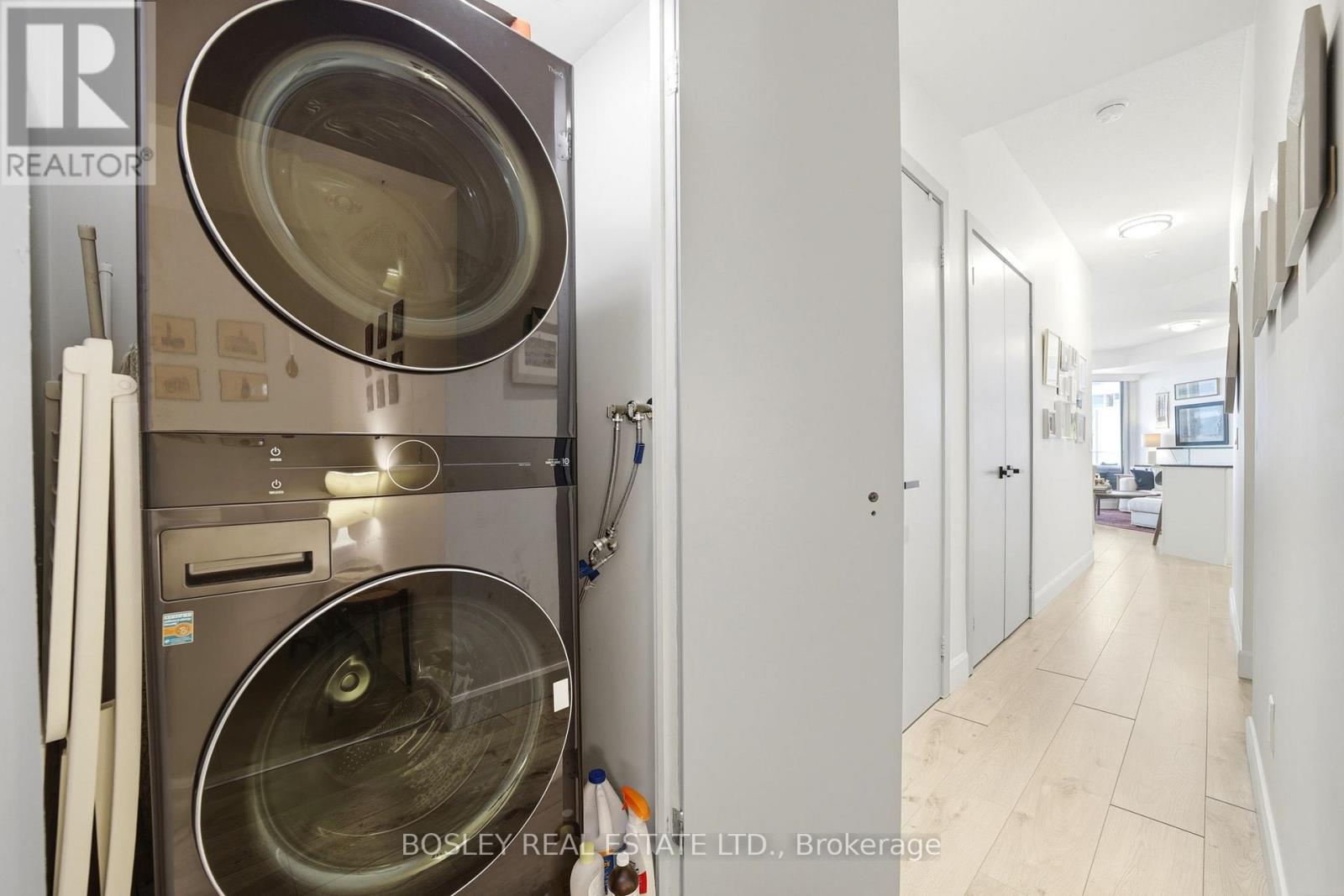 2011 - 218 Queens Quay W, Toronto, Ontario  M5J 2Y6 - Photo 21 - C13035366