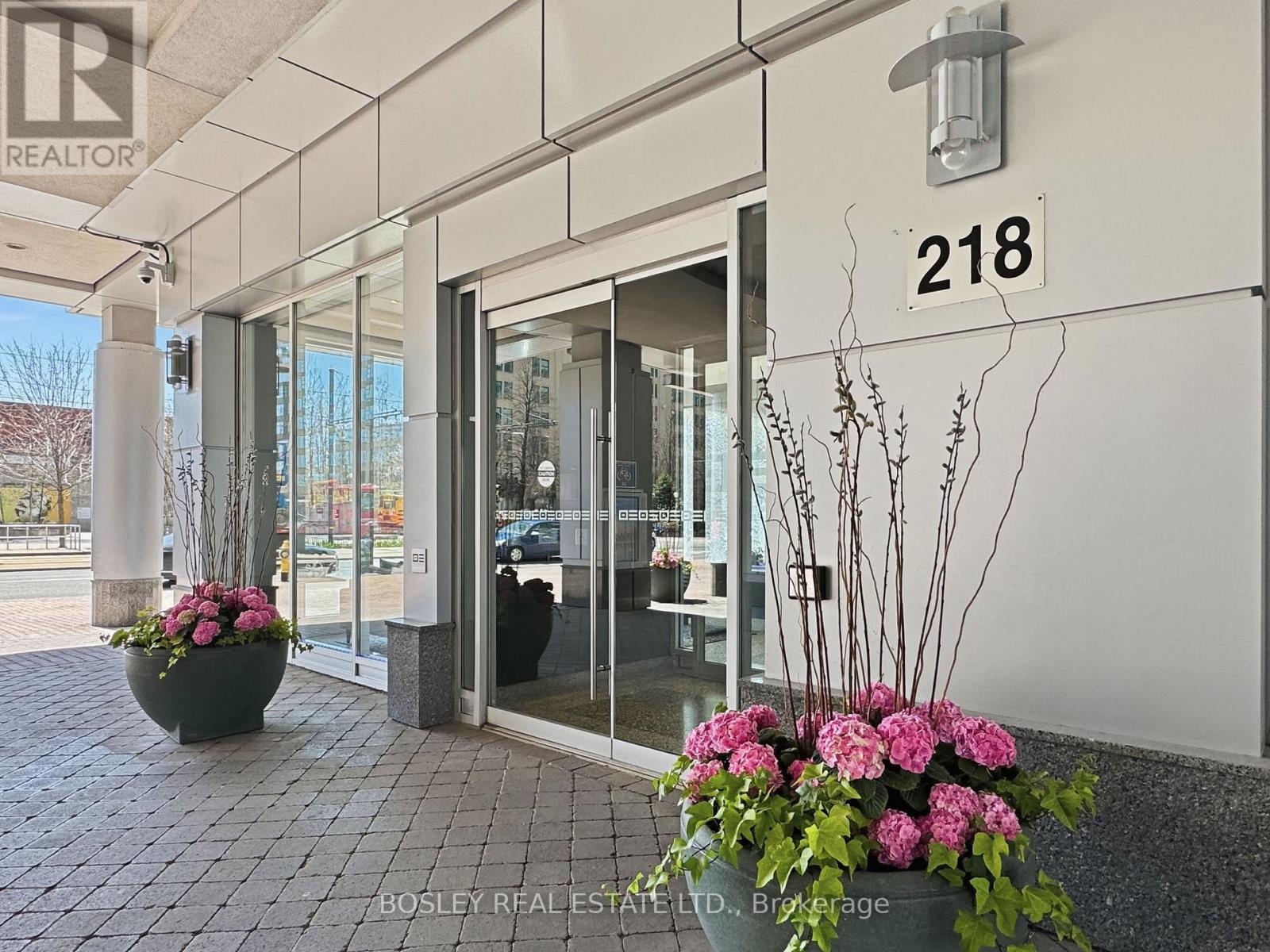 2011 - 218 Queens Quay W, Toronto, Ontario  M5J 2Y6 - Photo 24 - C13035366