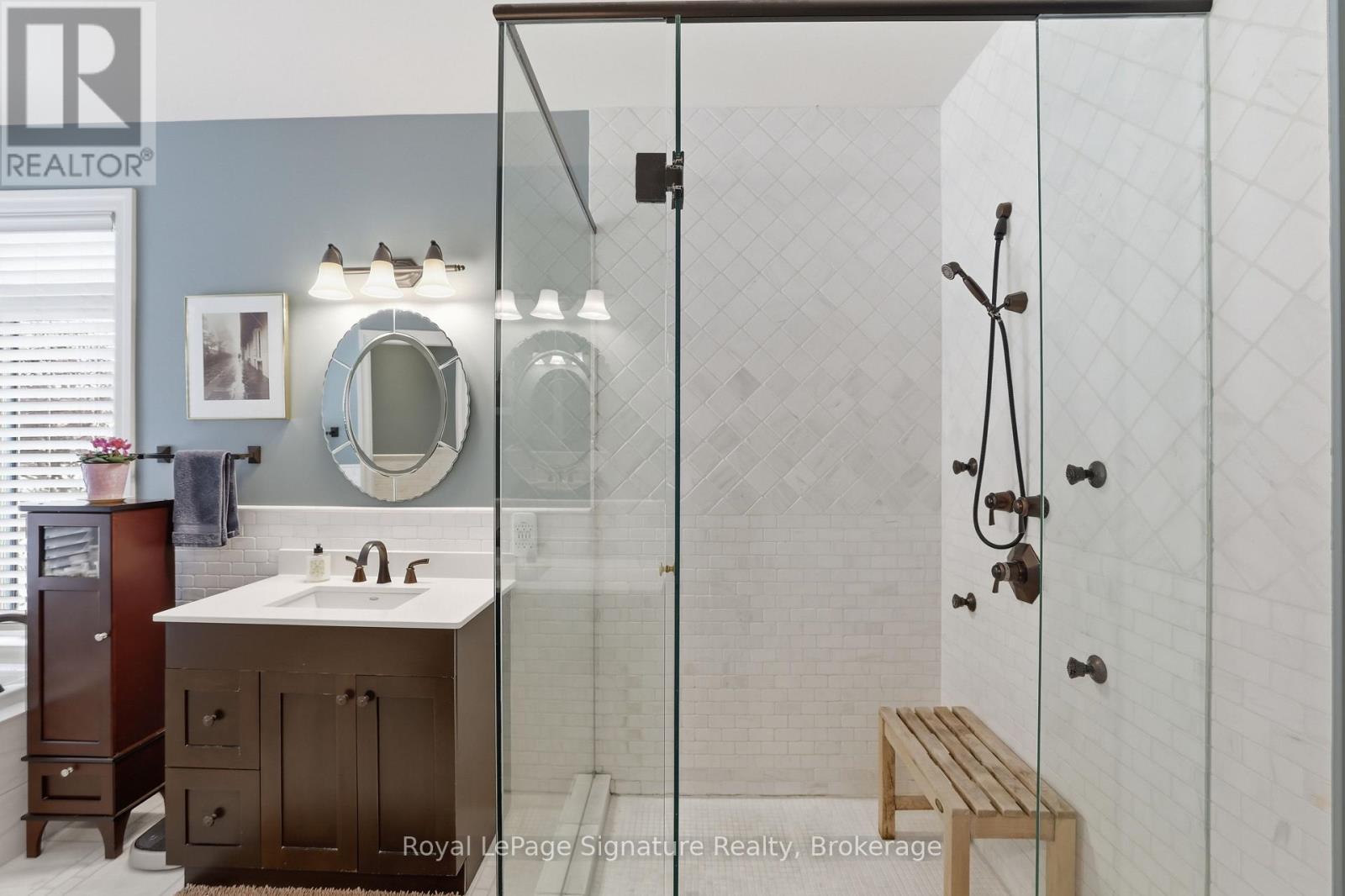 176 High Bluff Lane, Blue Mountains, Ontario  N0H 2P0 - Photo 21 - X12806936