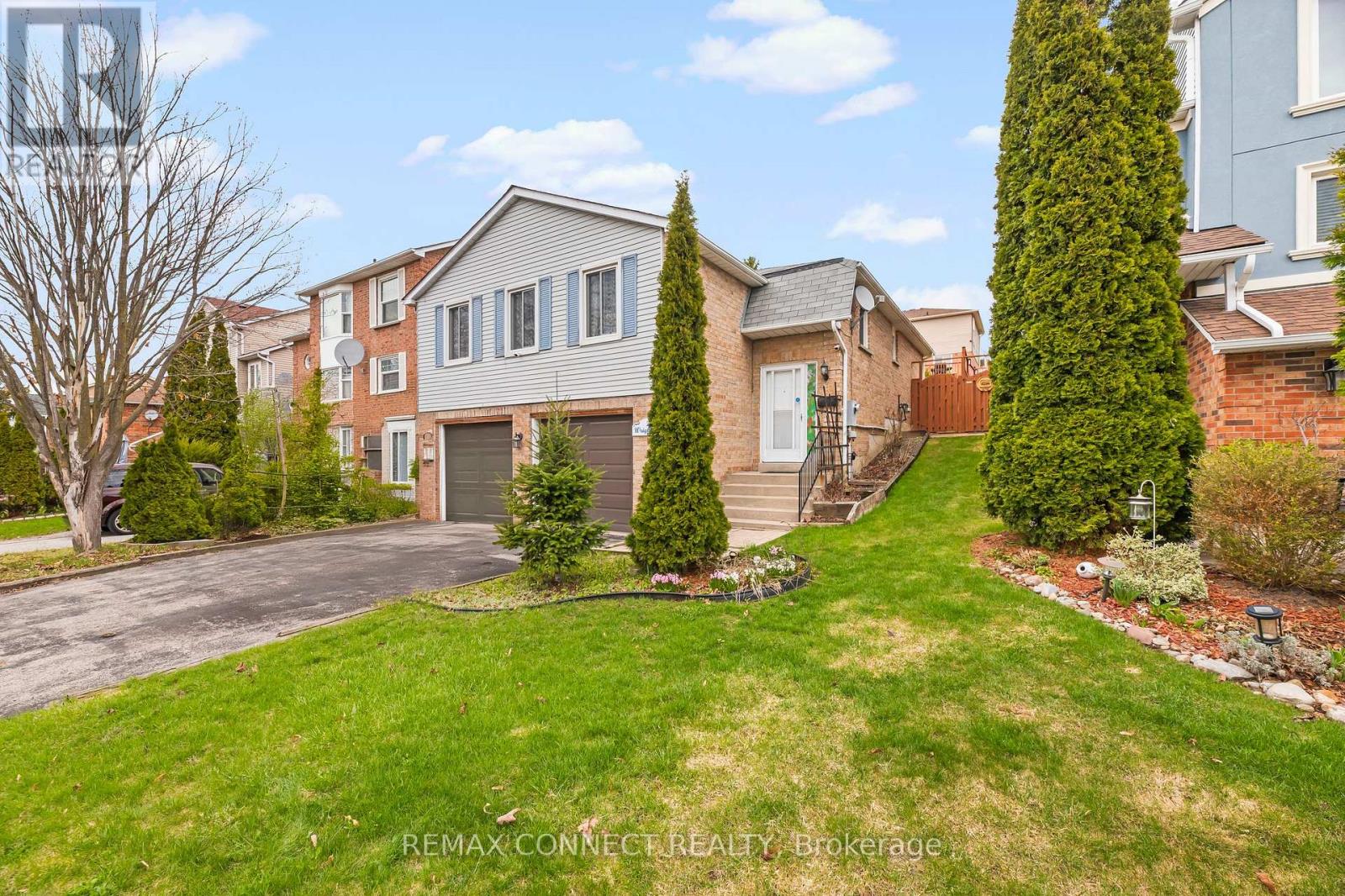 21 WRIGHT CRESCENT, Ajax, Ontario