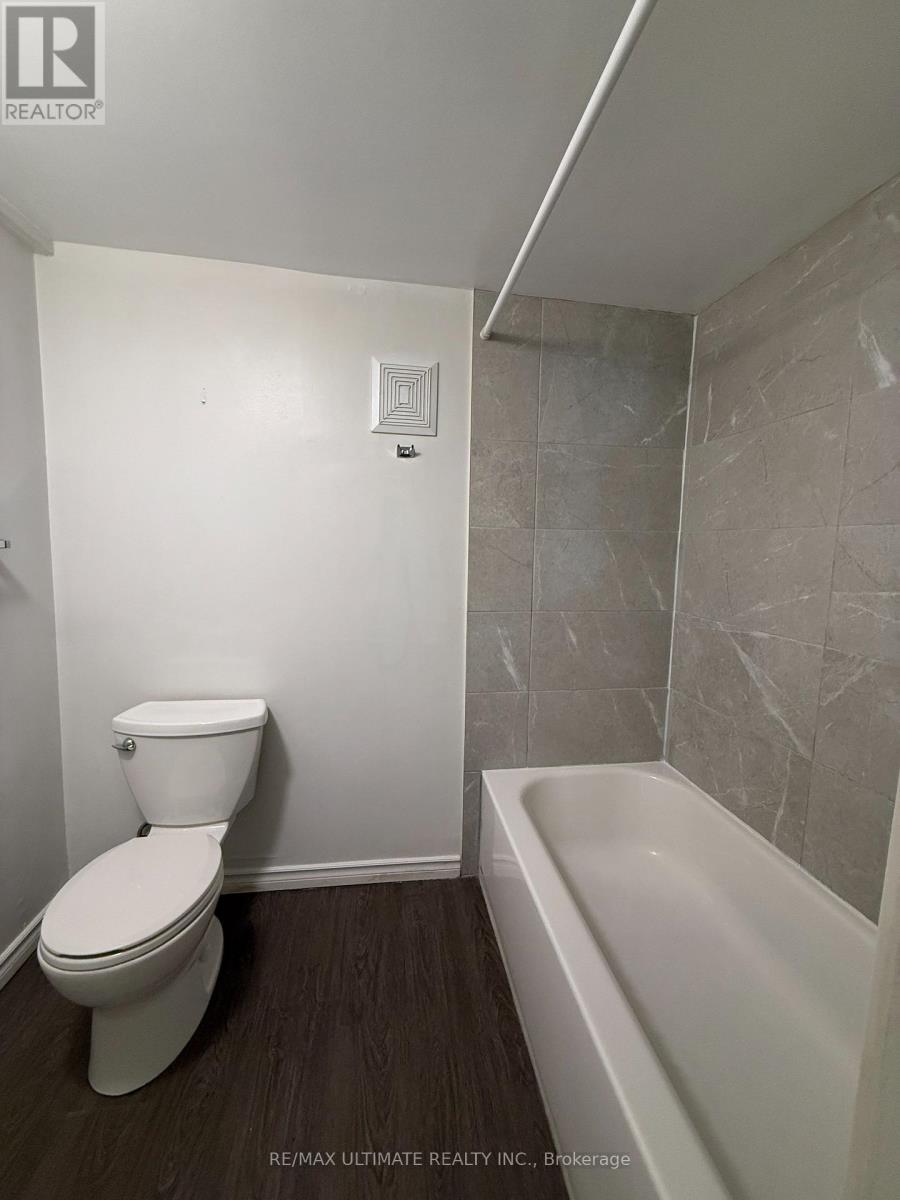 Unit 5 (Basement Unit) - 8 Avion Avenue, Toronto, Ontario  M4E 1C3 - Photo 14 - E13035086