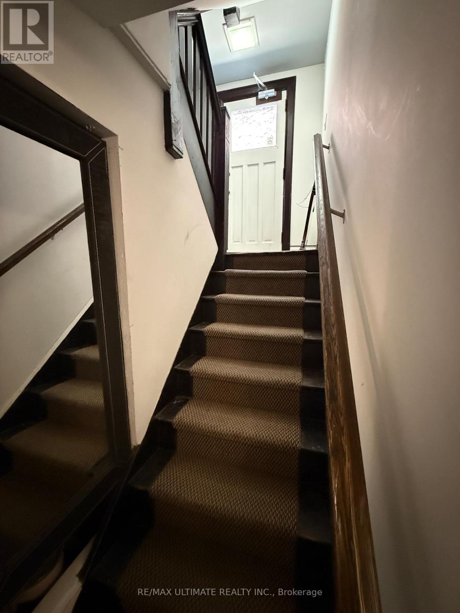 Unit 5 (Basement Unit) - 8 Avion Avenue, Toronto, Ontario  M4E 1C3 - Photo 20 - E13035086