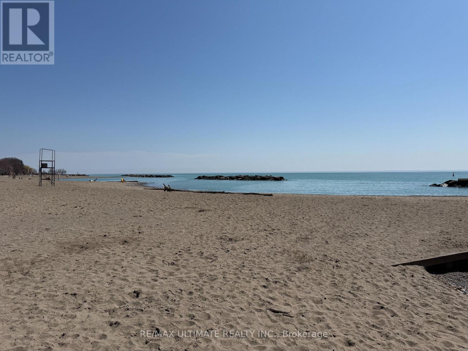 Unit 5 (Basement Unit) - 8 Avion Avenue, Toronto, Ontario  M4E 1C3 - Photo 23 - E13035086