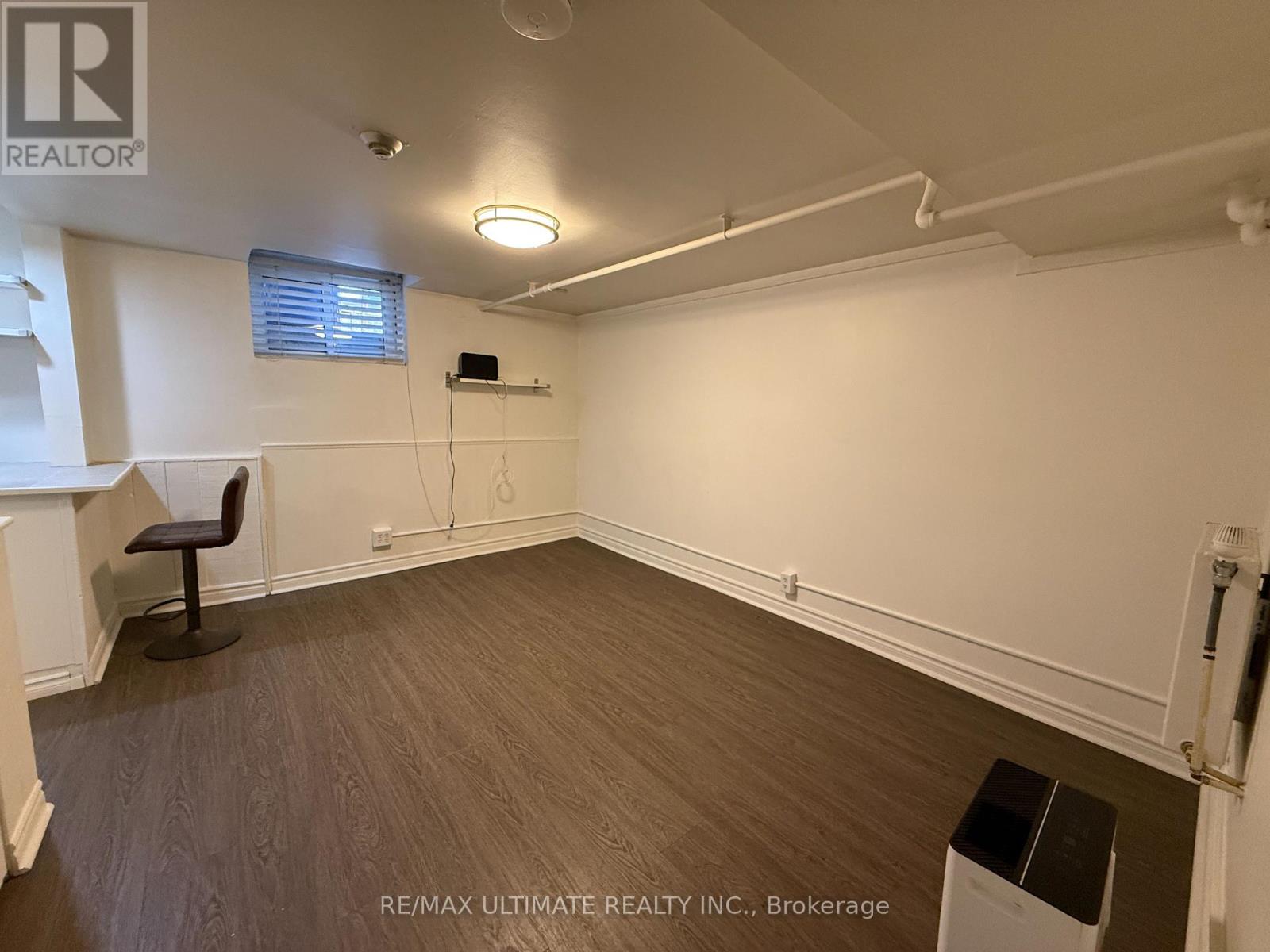 Unit 5 (Basement Unit) - 8 Avion Avenue, Toronto, Ontario  M4E 1C3 - Photo 6 - E13035086