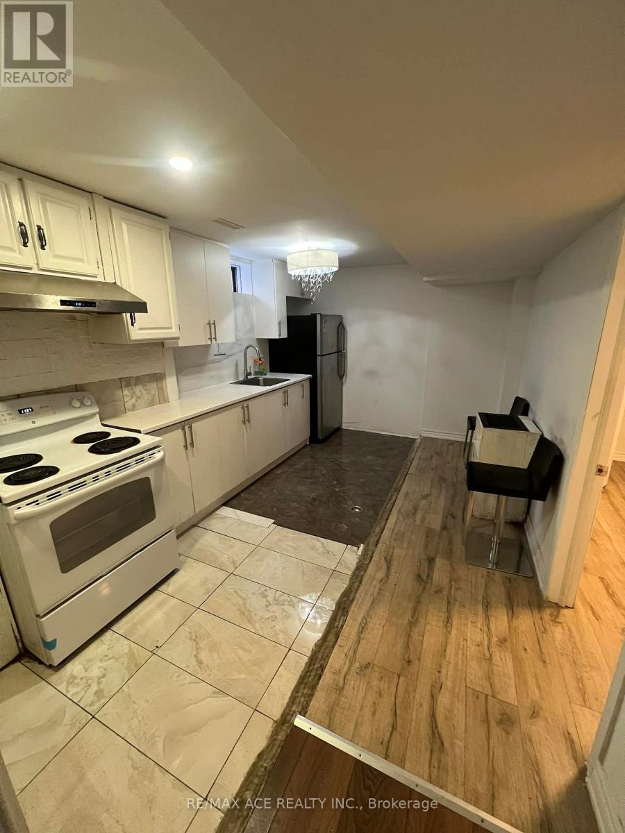 Bsmt - 161 Heale Avenue, Toronto, Ontario  M1N 3Y2 - Photo 9 - E13035118