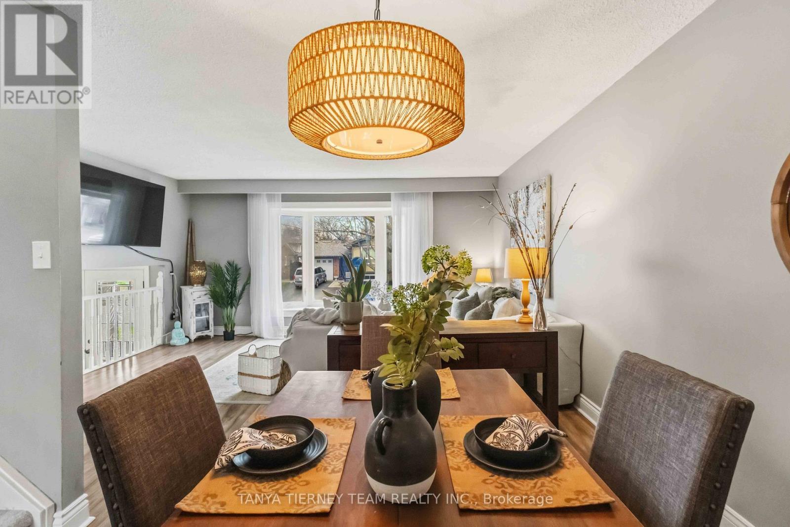 6 Gershwin Court, Whitby, Ontario  L1N 6C9 - Photo 11 - E13035294