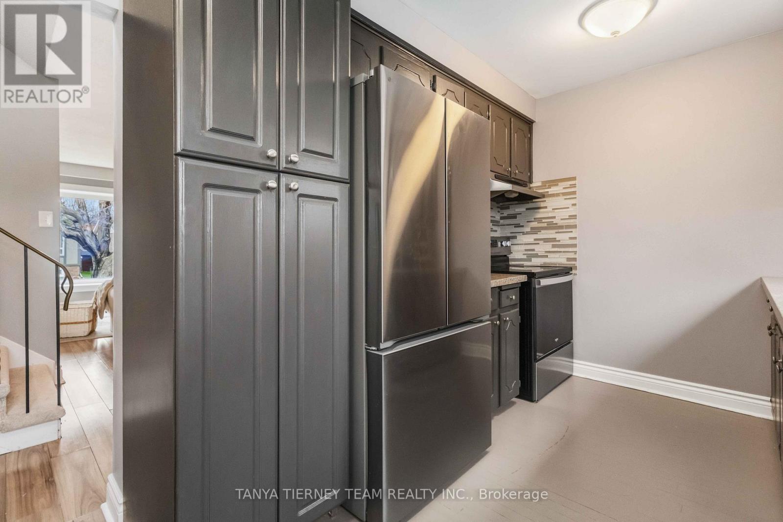 6 Gershwin Court, Whitby, Ontario  L1N 6C9 - Photo 16 - E13035294