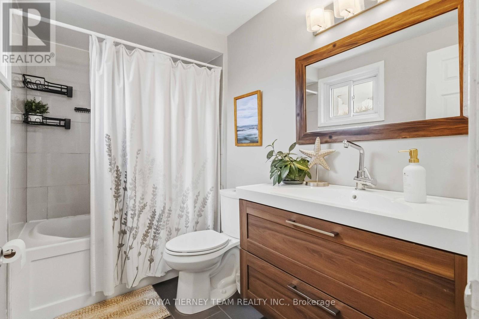 6 Gershwin Court, Whitby, Ontario  L1N 6C9 - Photo 36 - E13035294