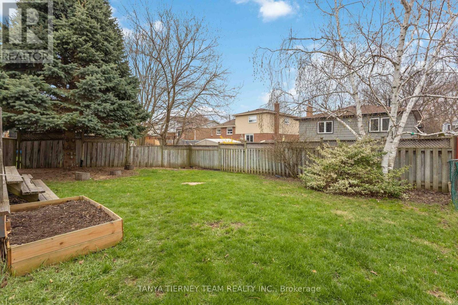 6 Gershwin Court, Whitby, Ontario  L1N 6C9 - Photo 46 - E13035294