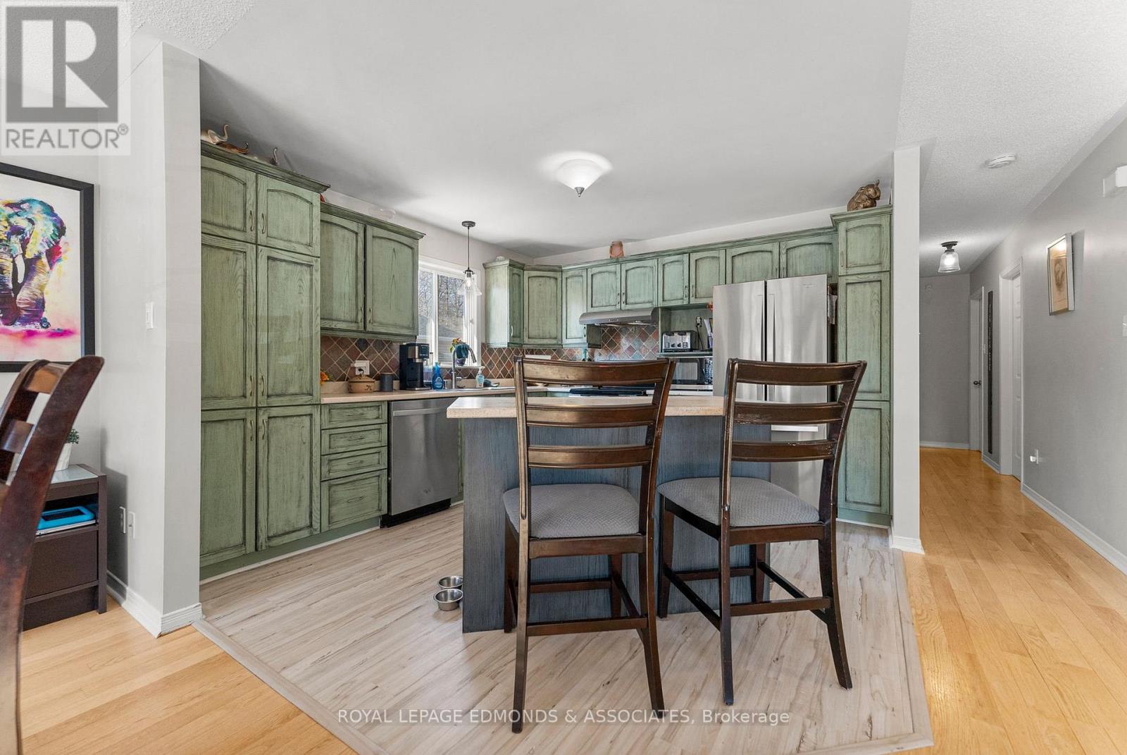 34 Bayshore Drive, Petawawa, Ontario  K8H 3R7 - Photo 8 - X12976596