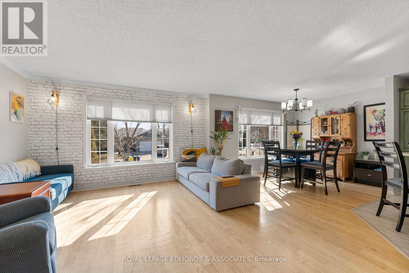 34 Bayshore Drive, Petawawa, Ontario  K8H 3R7 - Photo 7 - X12976596