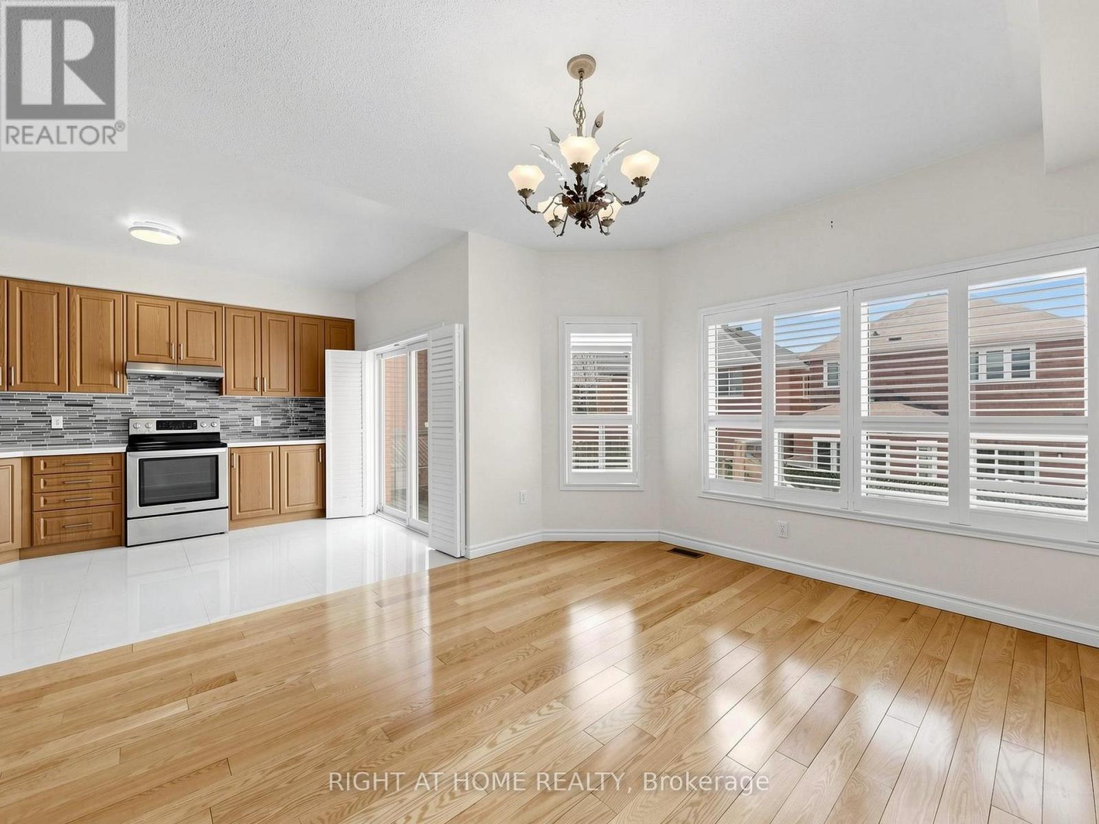 306 William Berczy Boulevard, Markham, Ontario  L6C 2G1 - Photo 10 - N13035002