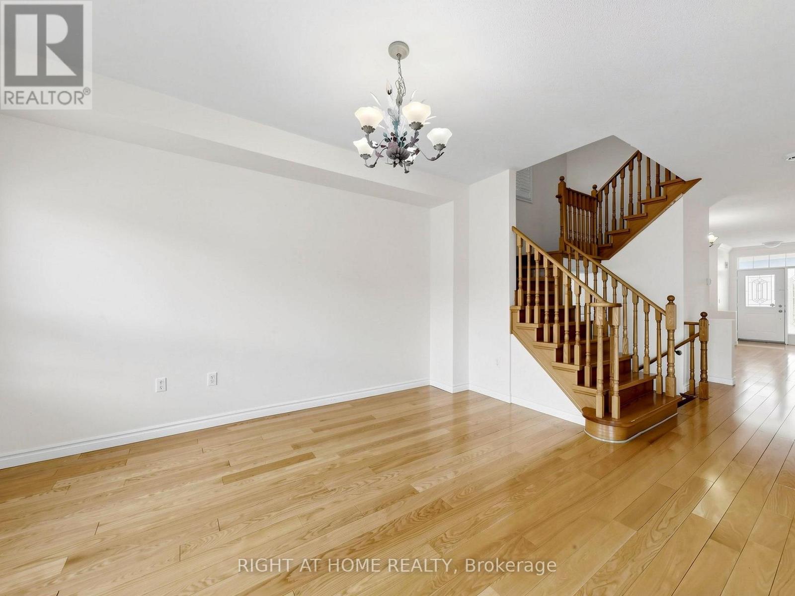 306 William Berczy Boulevard, Markham, Ontario  L6C 2G1 - Photo 12 - N13035002