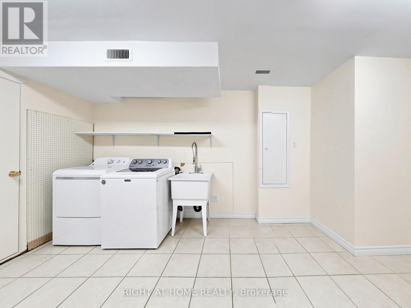 306 William Berczy Boulevard, Markham, Ontario  L6C 2G1 - Photo 32 - N13035002