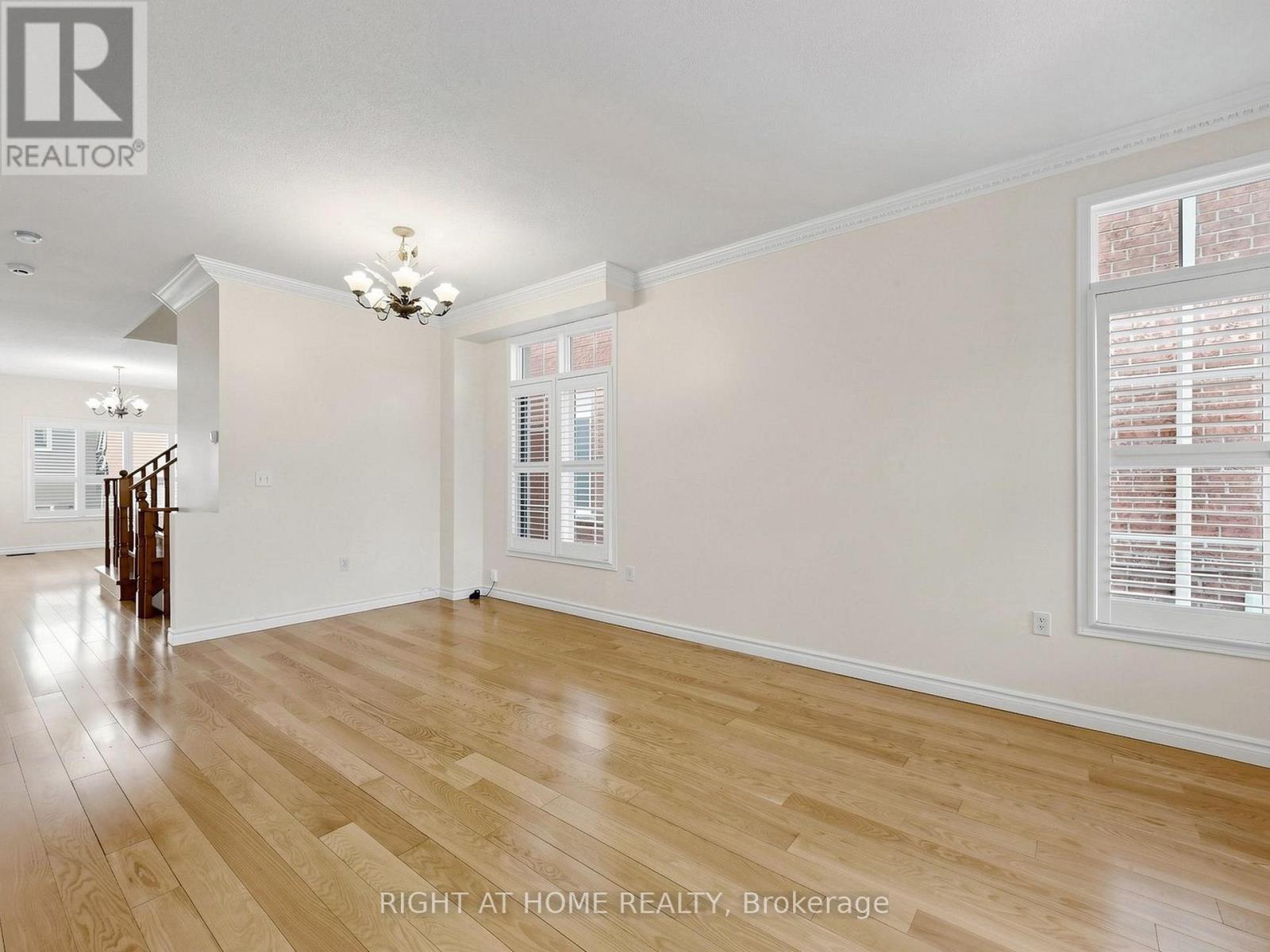 306 William Berczy Boulevard, Markham, Ontario  L6C 2G1 - Photo 5 - N13035002