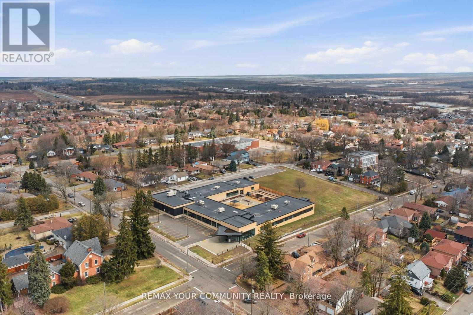 17 Fox Run Lane, Bradford West Gwillimbury (Bradford), Ontario  L3Z 2J1 - Photo 36 - N13035026