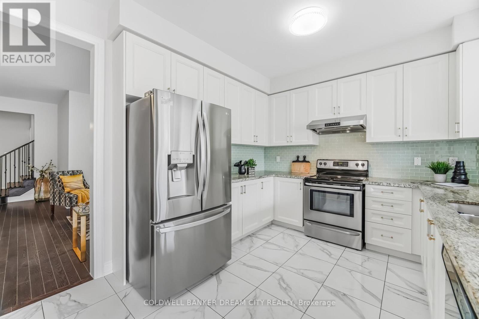 382 Kirkham Drive, Markham, Ontario  L3S 0E4 - Photo 12 - N13035054