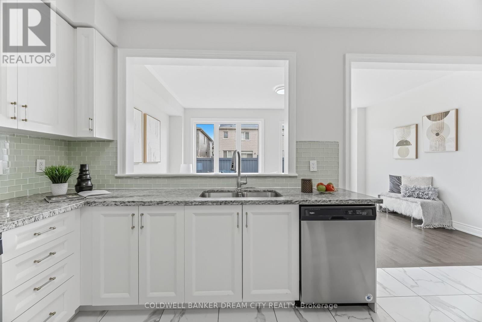 382 Kirkham Drive, Markham, Ontario  L3S 0E4 - Photo 14 - N13035054