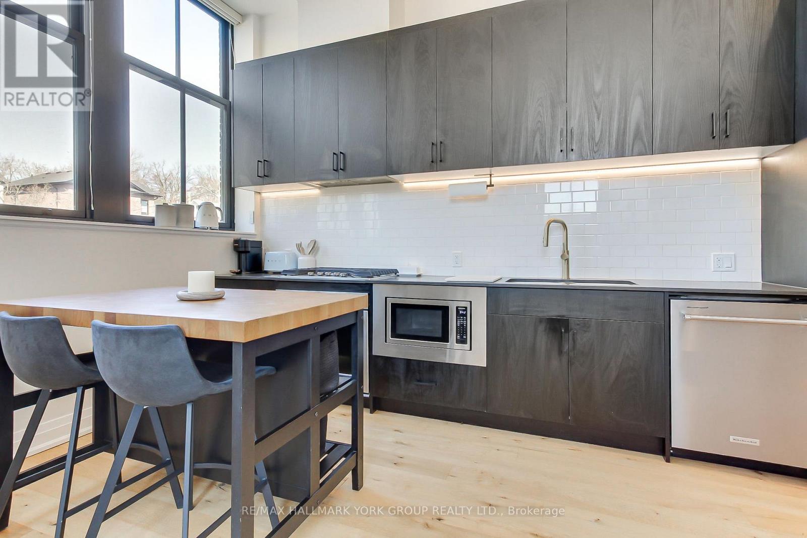 203 - 400 Park Avenue, Newmarket, Ontario  L3Y 1V8 - Photo 13 - N13035186